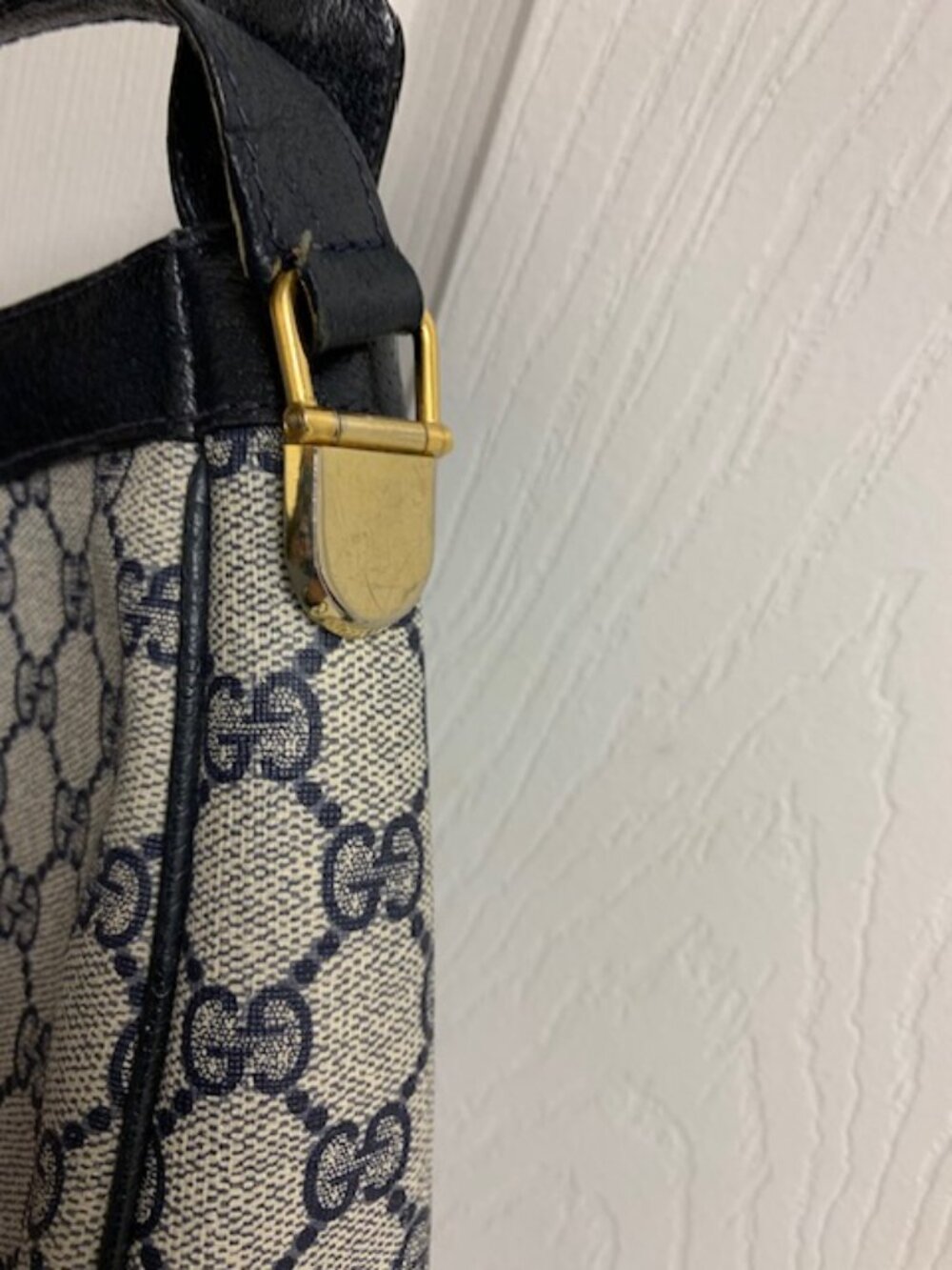 Vintage Gucci Navy GG supreme canvas crossbody bag - Picture 11 of 14